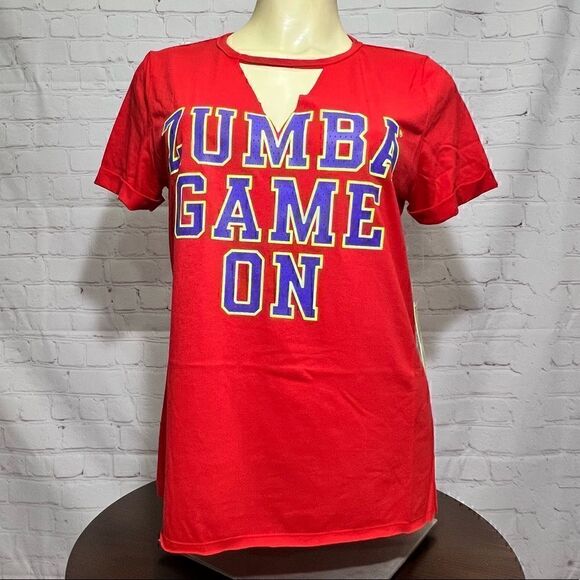 ZUMBA Game on V-neck Tee in size small red - Picture 4 of 6